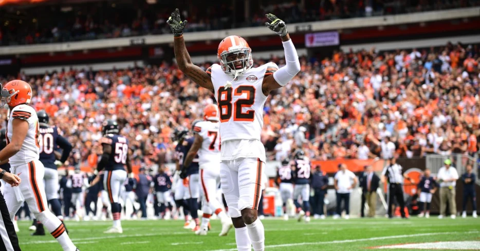 Browns history: Former receiver, linebacker to sign, retire as Browns