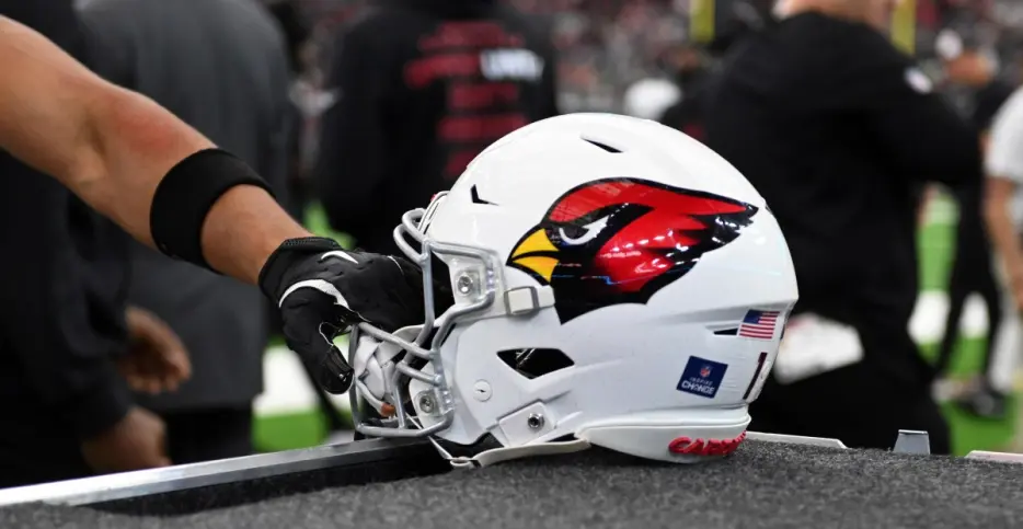 Arizona Cardinals Director of College Scouting suspended for gambling