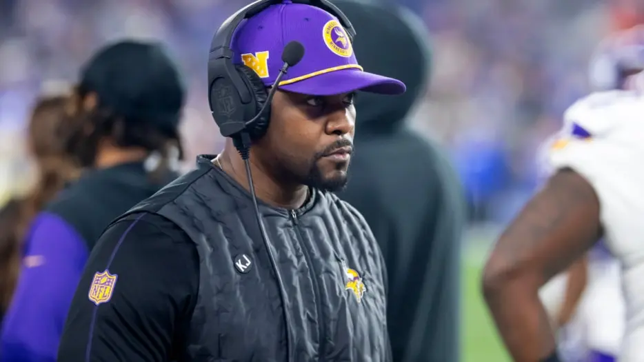 Minnesota Vikings Sign 30-Year-Old Former All-Pro Defender