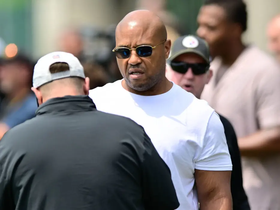 Daily News &amp; Links: Baldy Breakdown on Casey Hampton; Steelers Flag Football Championships in Ireland