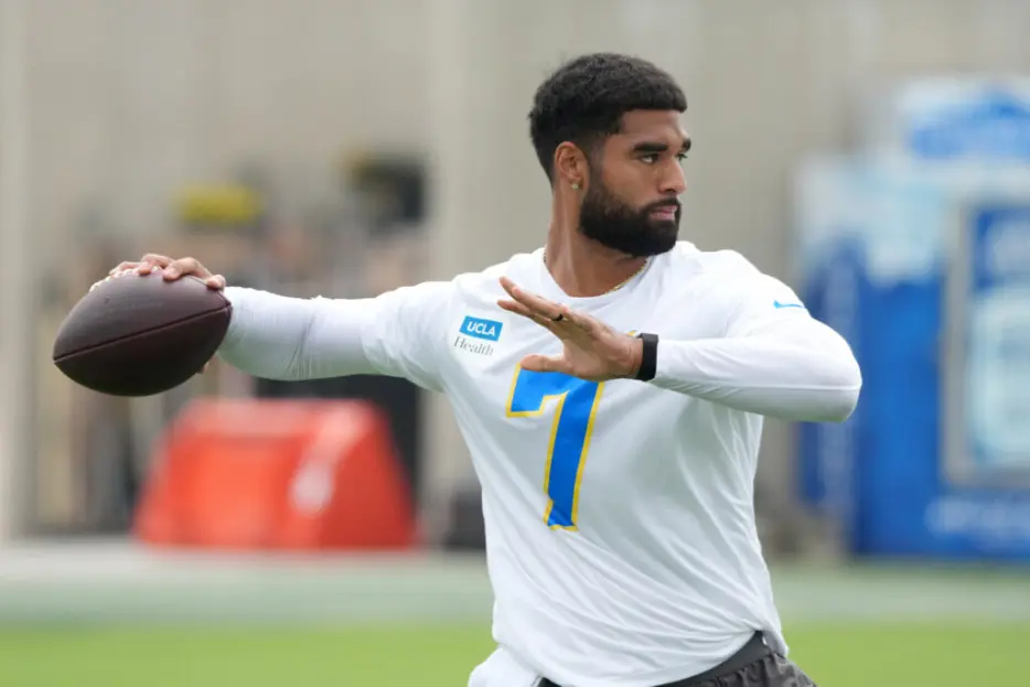 Chargers QB DJ Uiagalelei Could Push For Backup Gig During Training Camp