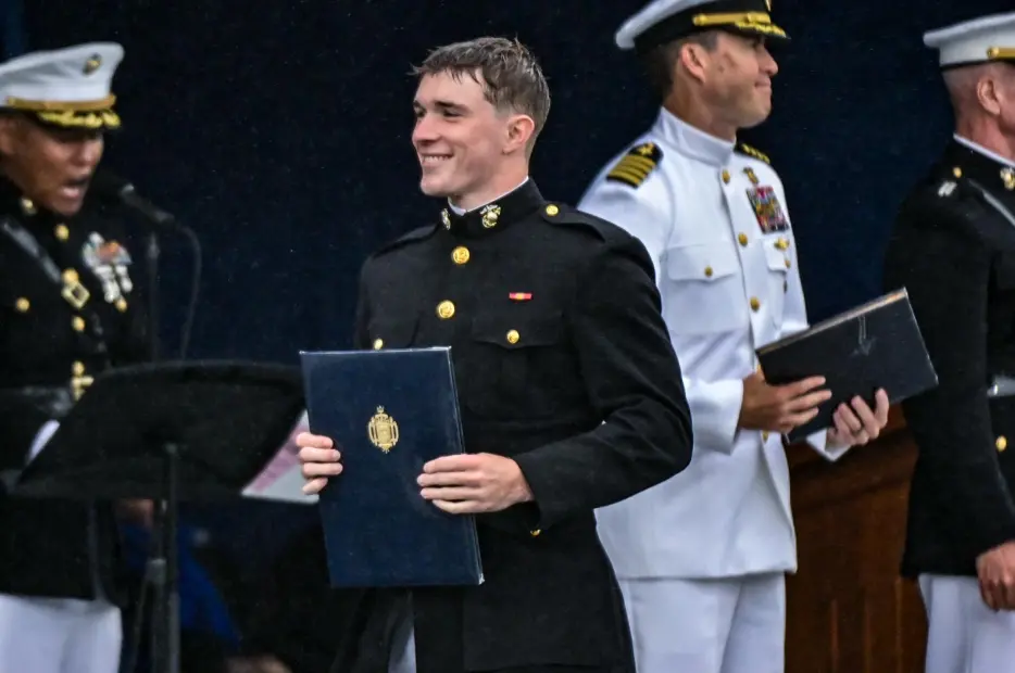 Gallery: Steelers RB/WR Eli Heidenreich Graduating From the US Naval Academy