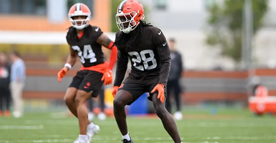 Browns: Who will still be on defense when the dome opens?