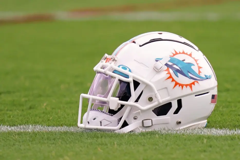 Dolphins Place CBs Darrell Baker Jr. &amp; Storm Duck On PUP List
