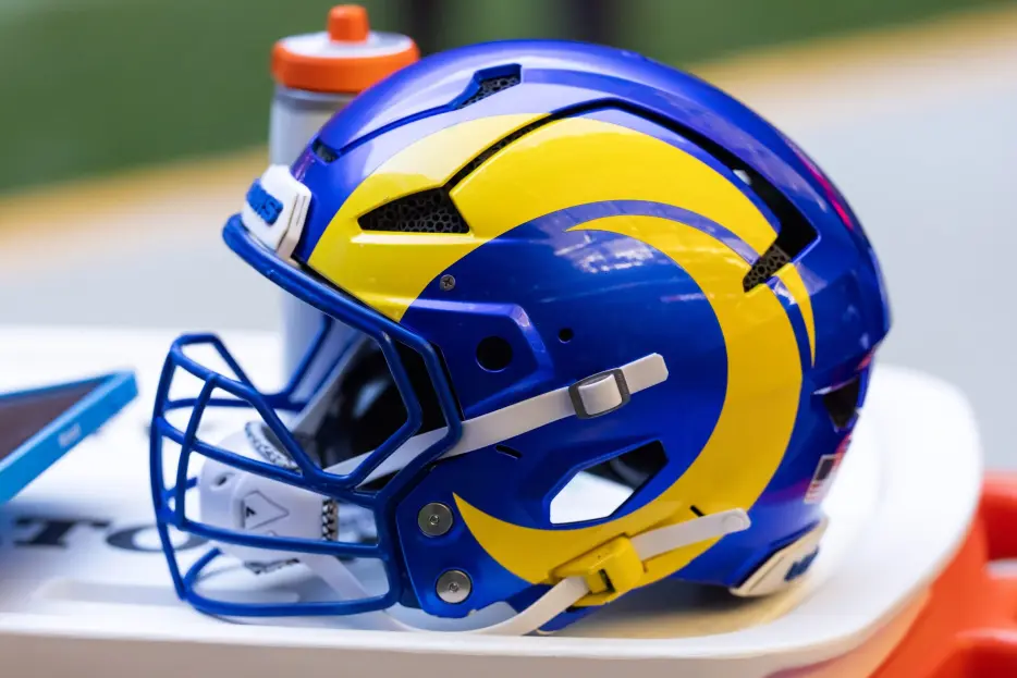 Rams Cut OL Chad Lindberg From IR With Settlement