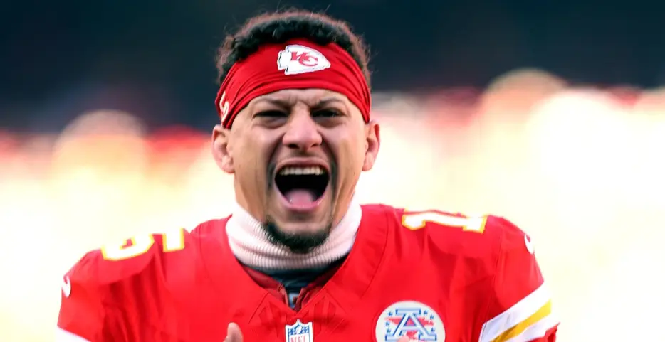 Chiefs’ Patrick Mahomes is Ryan Fitzpatrick’s ‘favorite’ to win MVP