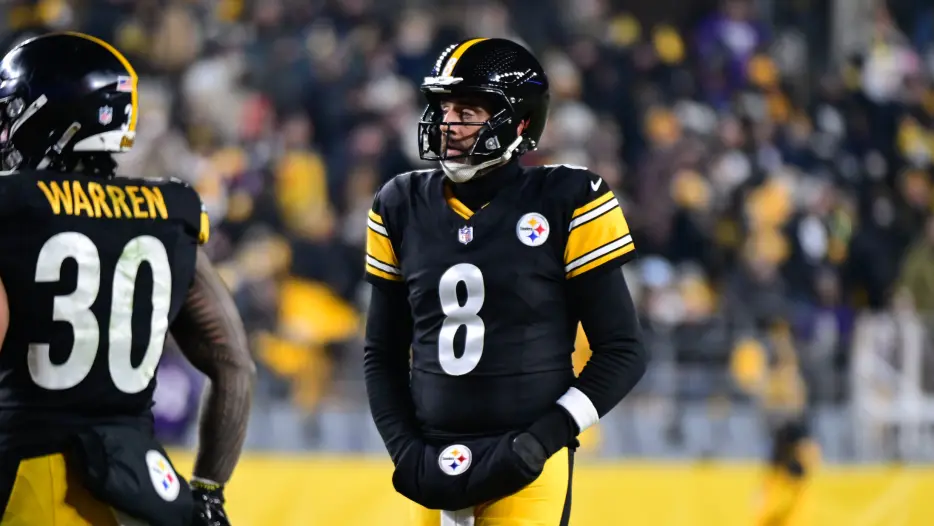 Could Steelers Bench Aaron Rodgers During 2026 Season?