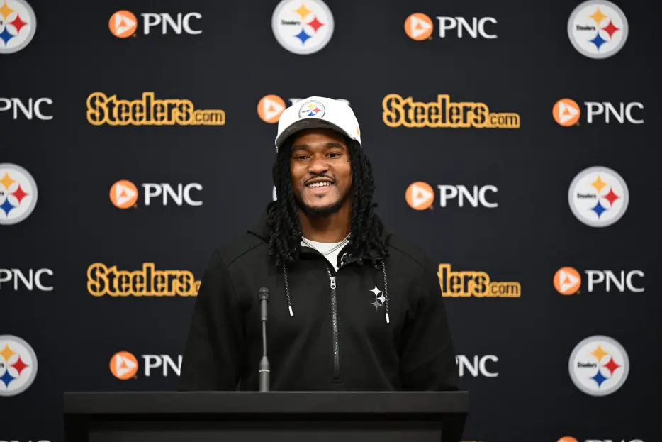 Steelers RB Rico Dowdle’s Arrival in Pittsburgh Has Uncanny Backstory