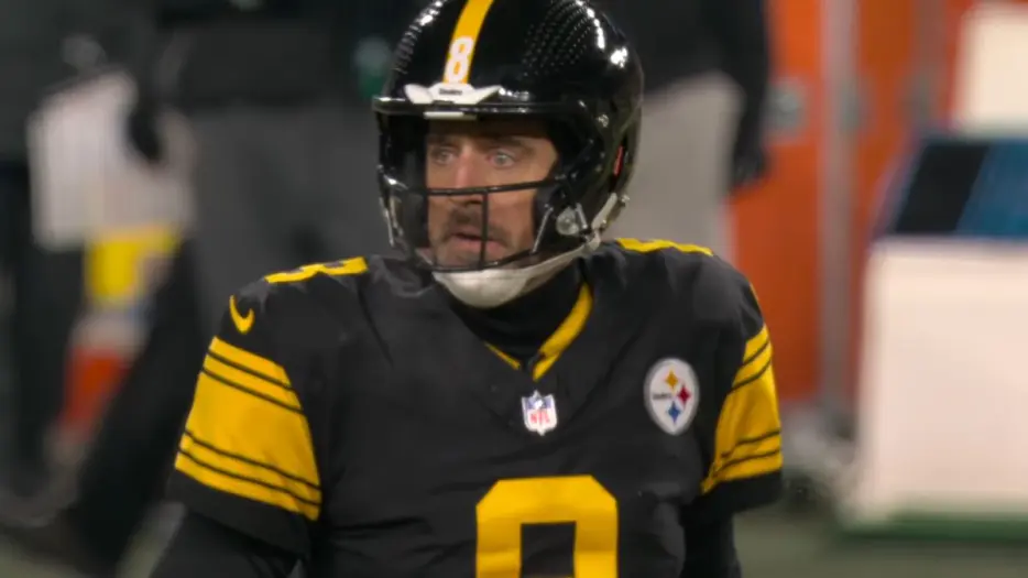 Steelers Get Mediocre Grade For Aaron Rodgers Contract