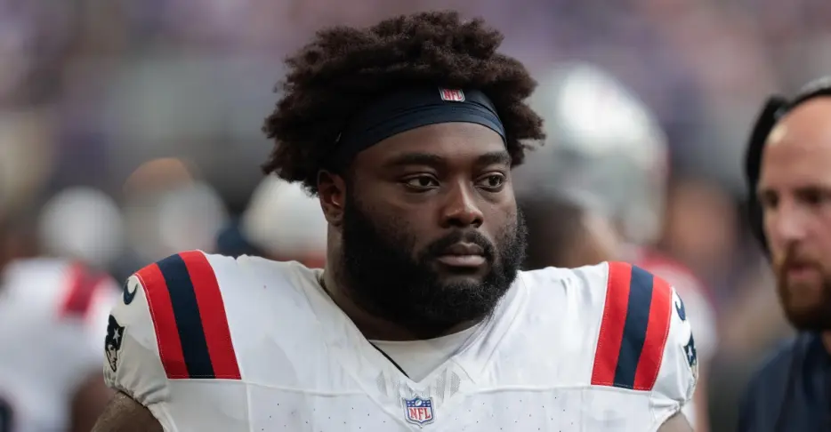 Mike Onwenu takes big pay cut in renegotiated Patriots contract