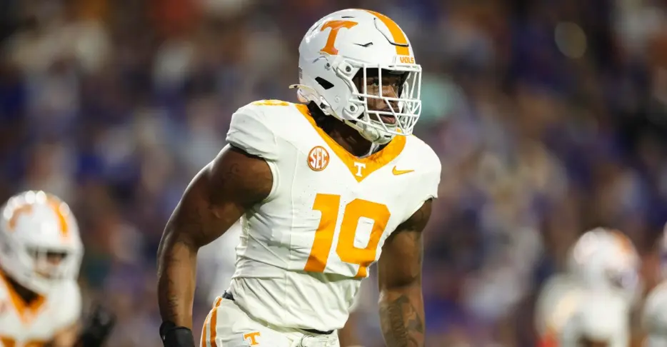 Film Session: Joshua Josephs’ Path to the Commanders’ Pass-Rush Rotation