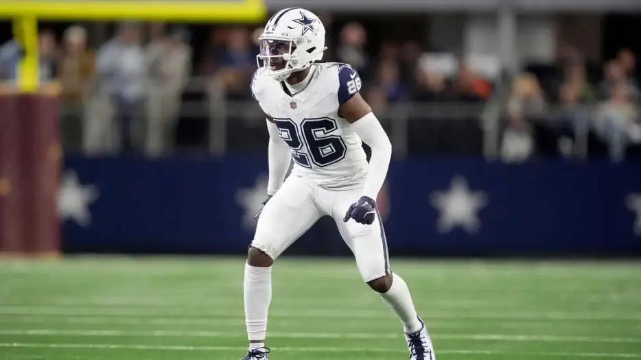 Cowboys are gambling with health issues on defense