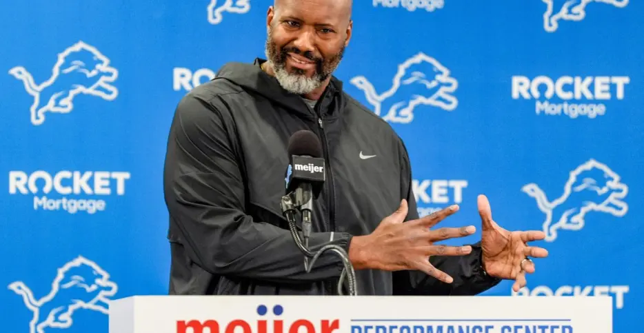 Discussion: What is the best Detroit Lions contract of the Brad Holmes era?