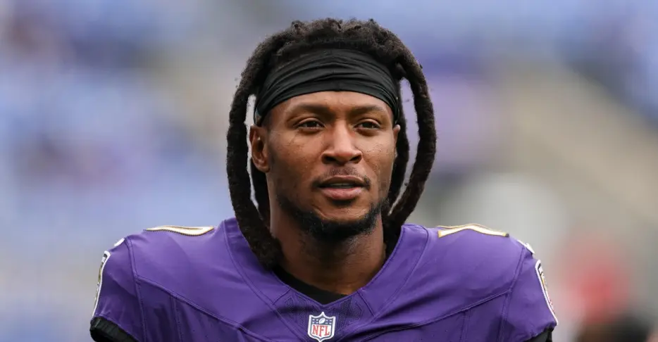 DeAndre Hopkins joins Patriots coaching staff ahead of training camp