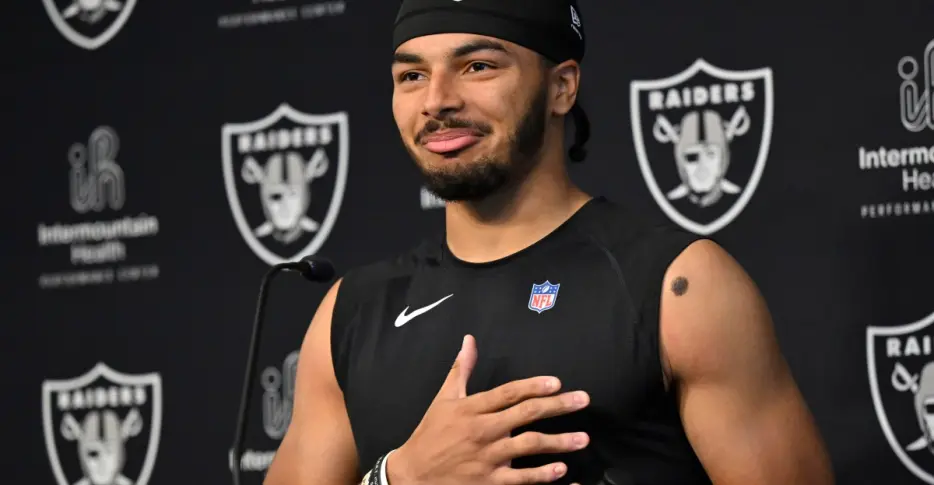 Raiders fans expect Treydan Stukes to be a starter Week 1