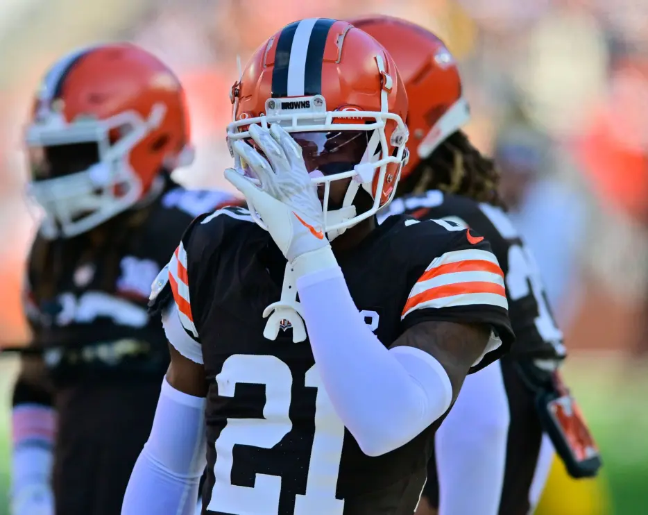 Browns Star CB Sends Clear Message on Future With Team