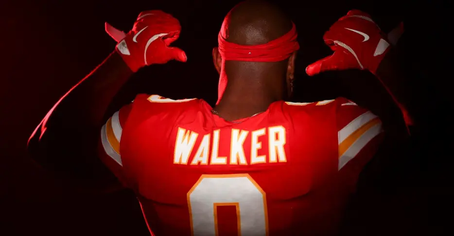 Top NFL minds rank Chiefs’ Kenneth Walker as a top-10 back