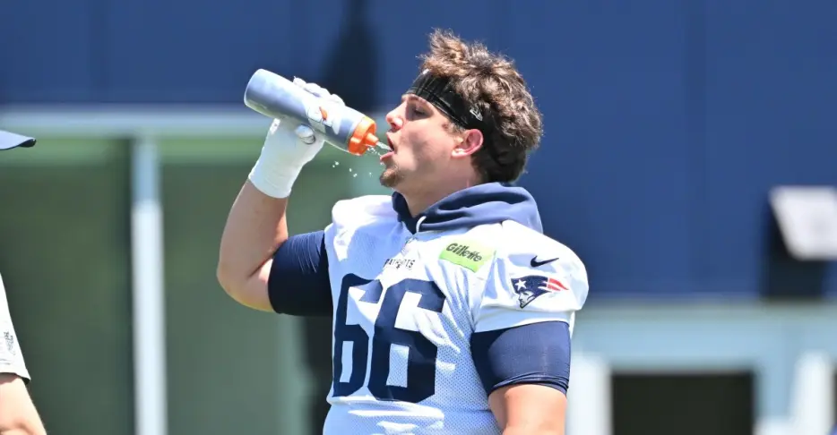 Patriots O-line deep dive: Left tackle