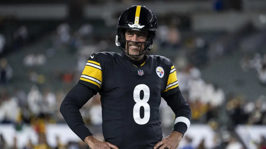 What's a fair salary for Aaron Rodgers in 2026?
