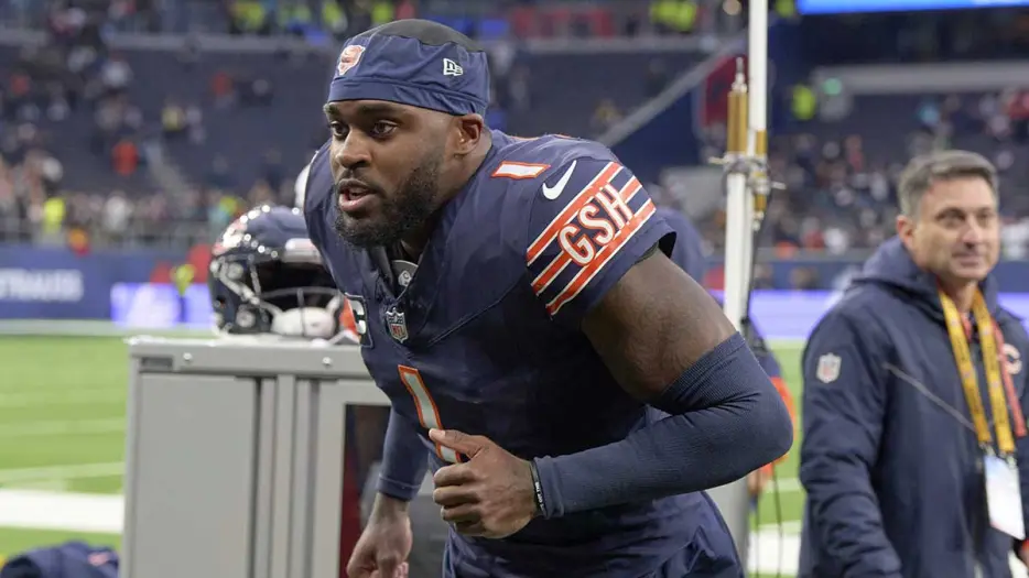 Jaylon Johnson sends loud minicamp reminder of dominant potential