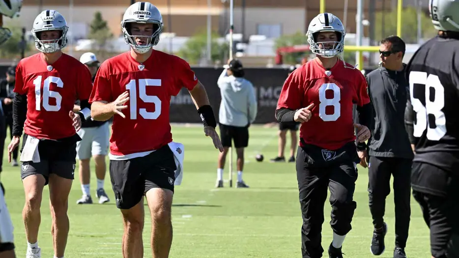 Raiders’ Klint Kubiak shuts down Kirk Cousins-Fernando Mendoza narrative