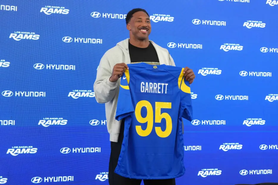 NFC Notes: Myles Garrett, Christian McCaffrey, 49ers, Cardinals, Rams