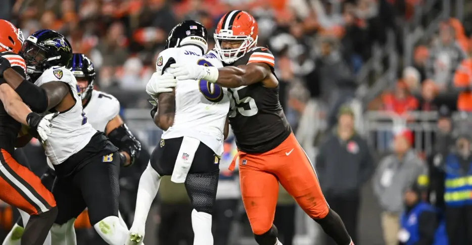 Browns add huge clause to Myles Garrett trade with Rams, changes future options