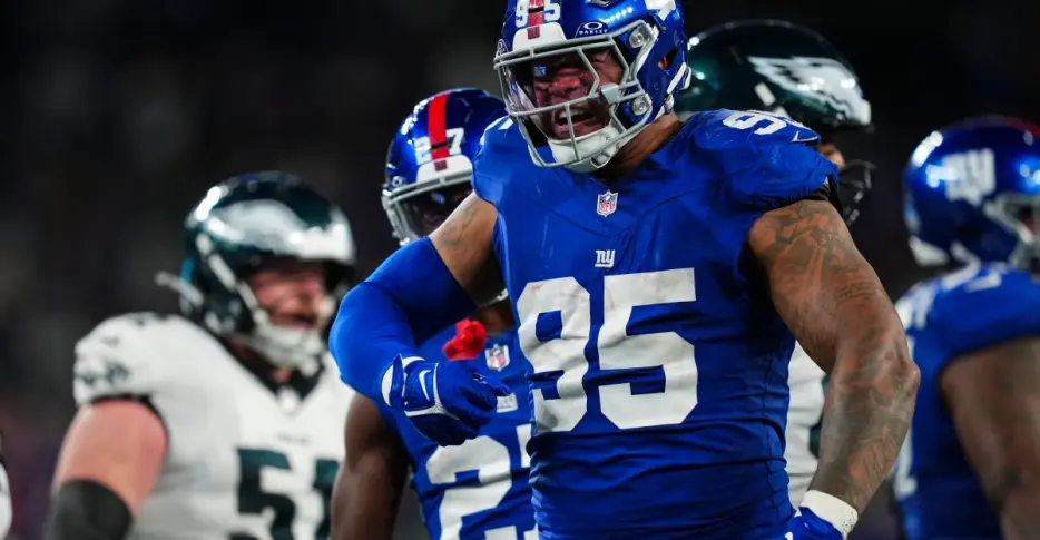 NY Giants DT Roy Robertson-Harris might be able to return this season