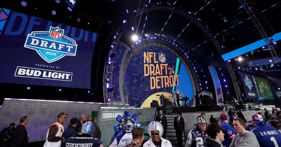 Stampede Blue Writers Roundtable: Colts Mock Draft Round 1