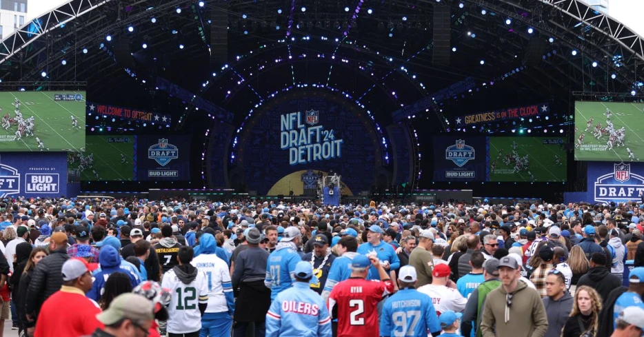 Cleveland Browns NFL Draft Live Blog (Day 3) - Rumors, Picks, and More
