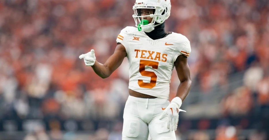Report: Colts select Texas WR Adonai Mitchell with No. 52 overall pick in NFL Draft