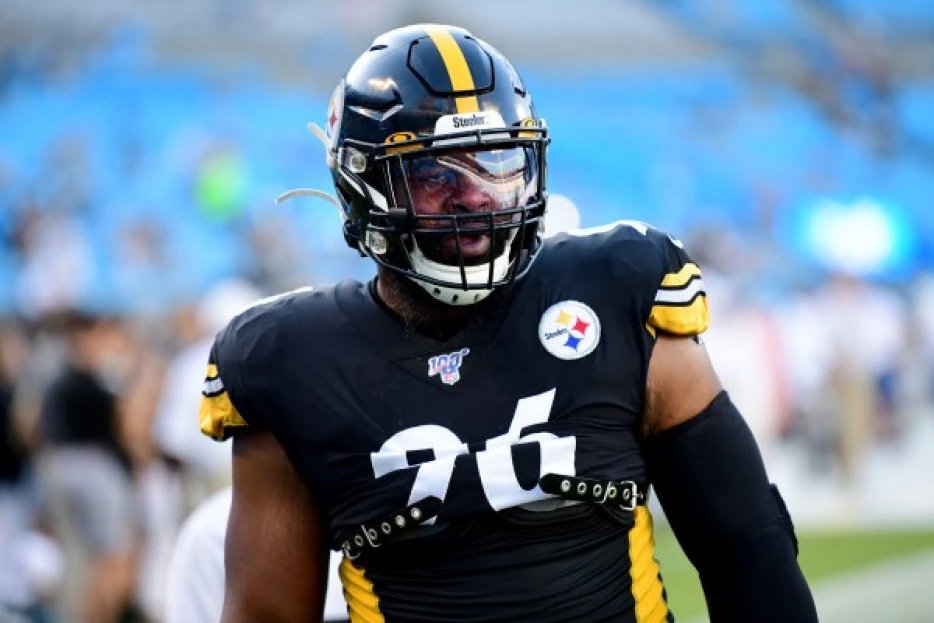 Ex-Steelers DL Isaiah Buggs charged with second-degree burglary/domestic violence