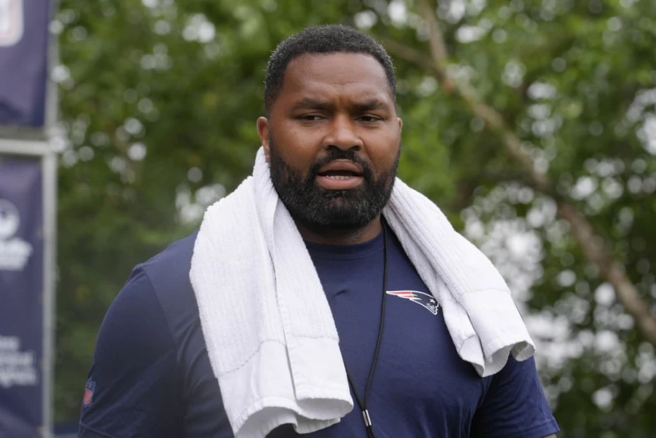 Jerod Mayo Wants Competition as Patriots Camp Gets Underway