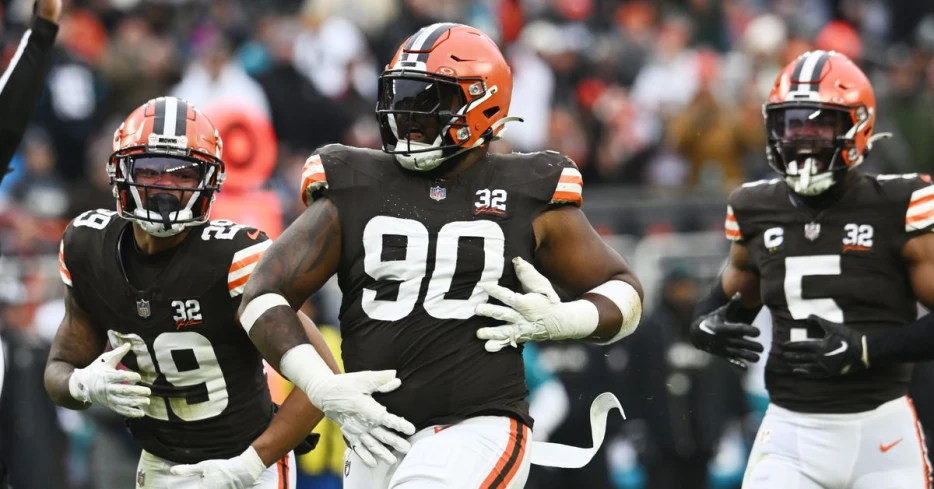 Browns roster: Make 5 moves Saturday, elevate 2 for Week 6 vs Eagles