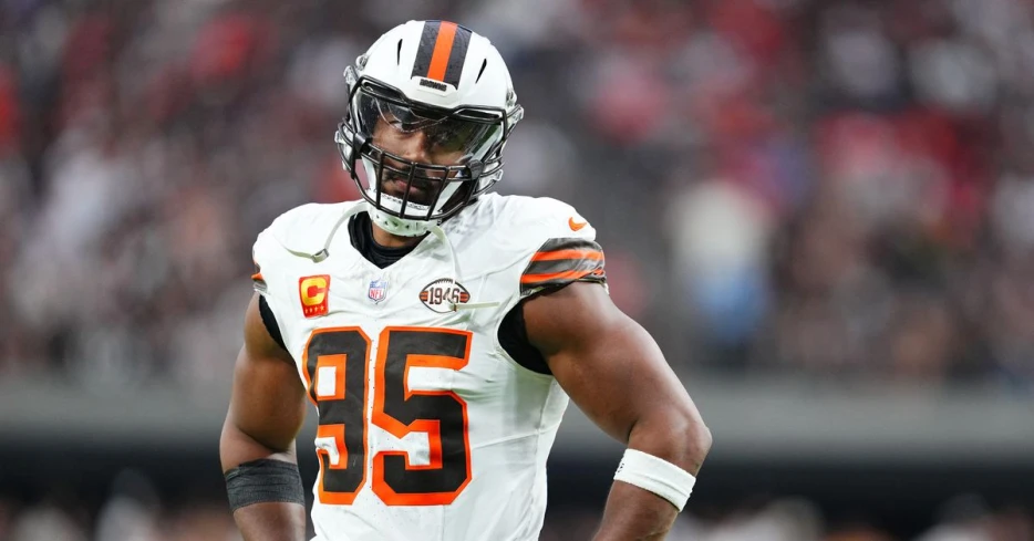 NFL trade rumors: Browns getting Myles Garrett calls, 2 veterans are ‘realistic targets’