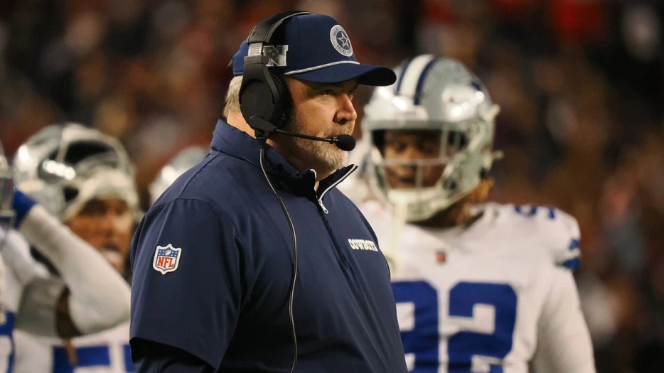 Mistake-filled 3rd quarter dooms Cowboys; McCarthy to blame