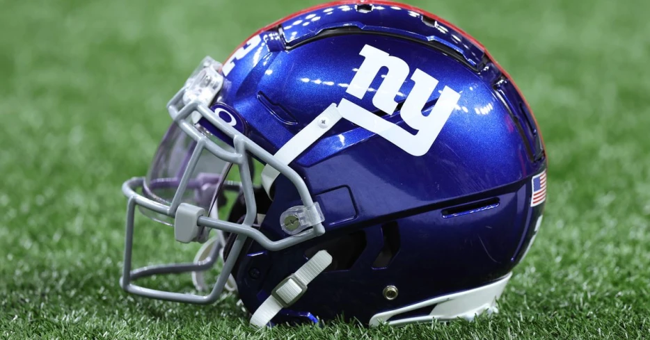 Giants news, 10/30:  Tyrone Tracy in concussion protocol, Brian Daboll, Azeez Ojulari, more headlines