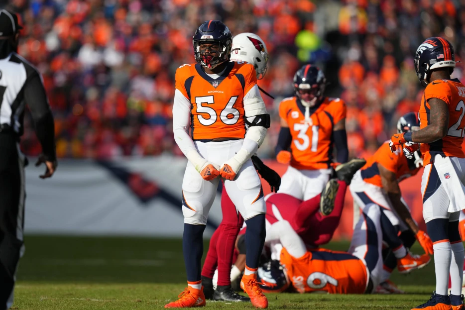 Denver Broncos trade OLB Baron Browning to Arizona Cardinals