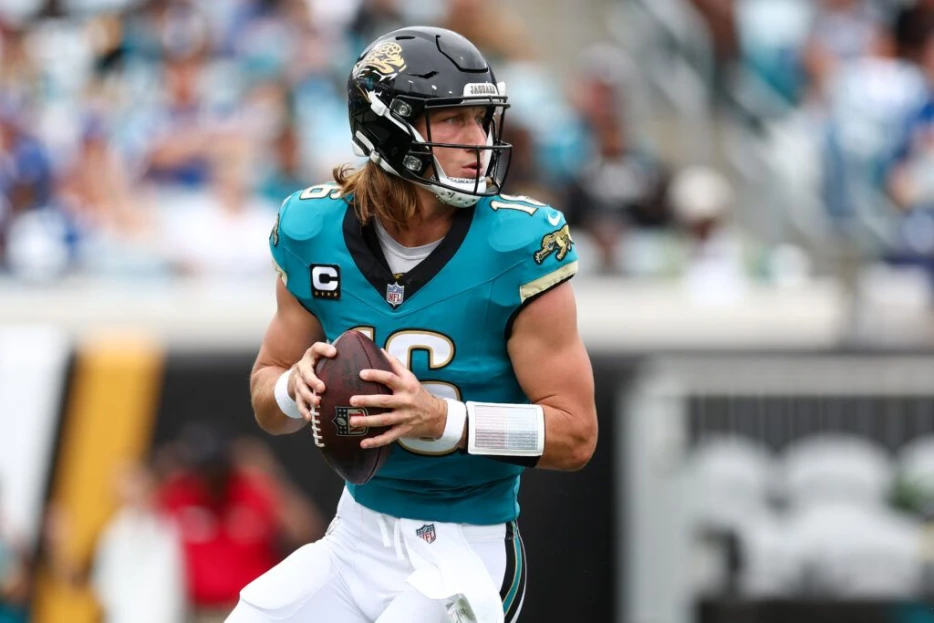 Trevor Lawrence Fantasy Hub: Week 10 Injury Update, Start/Sit Advice, Projections, and More