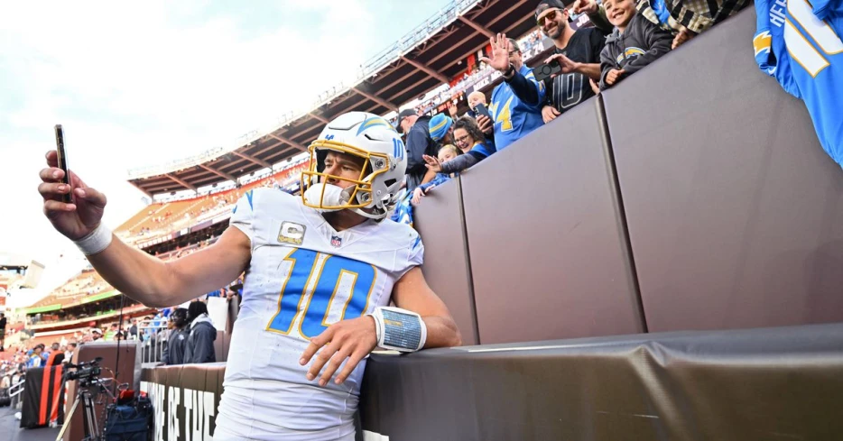 Chargers Poll: Are the Bolts where you expected them to be entering Week 10?