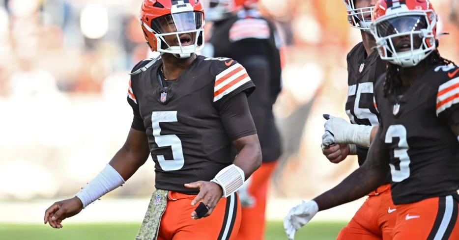 Daily Dawg Chow 11/8: Browns news, offensive &amp; defensive snap counts, other mind-blowing stats and more