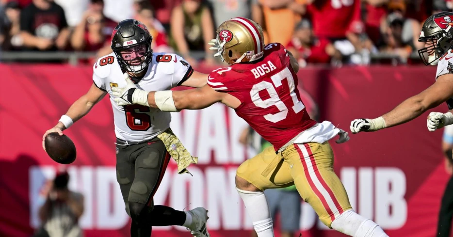 49ers in review: How the defense slowly smothered the Buccaneers