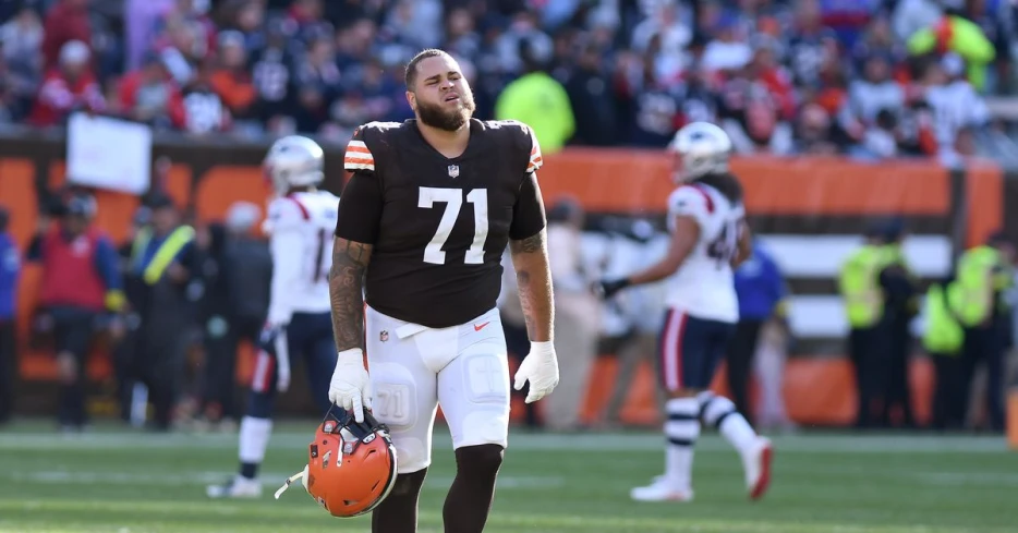 Browns Jedrick Wills proves his doubters right, leads to benching