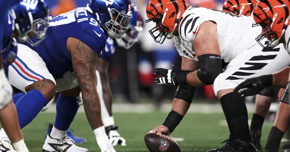 Dexter Lawrence needs help, and the Giants can’t offer it on the defensive line