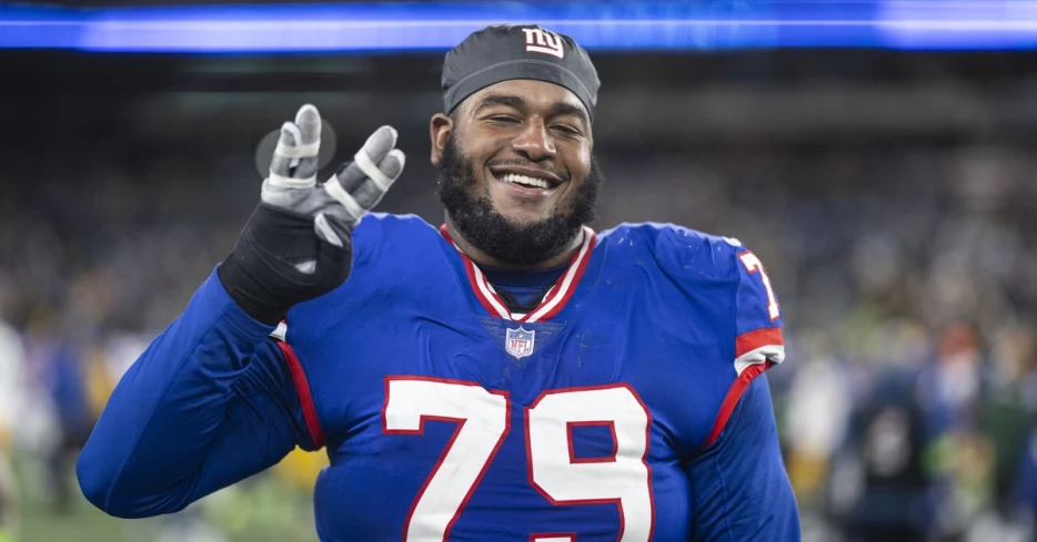 Ex-Giant offensive lineman healthy again, looking for work