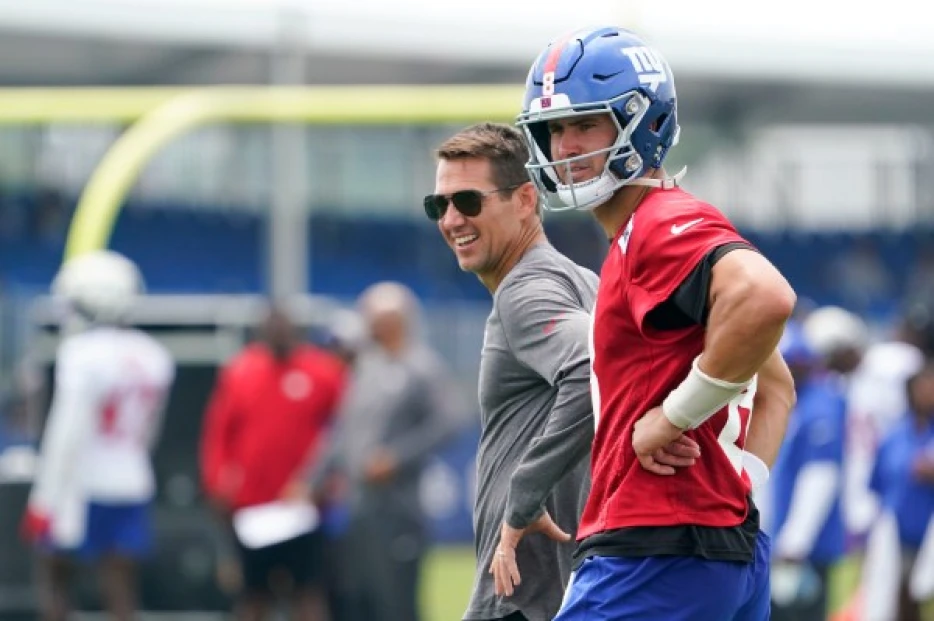 Fan gives Giants' Joe Schoen an earful over QB Daniel Jones