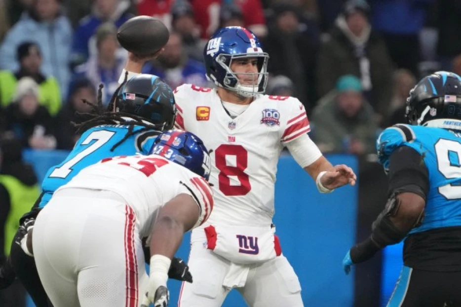 Giants have little to gain by continuing to start QB Daniel Jones