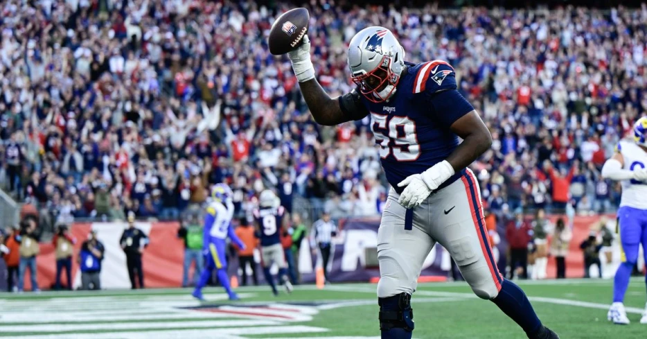 Patriots OT Vederian Lowe fulfills ‘lifelong dream’ with touchdown catch vs. Rams