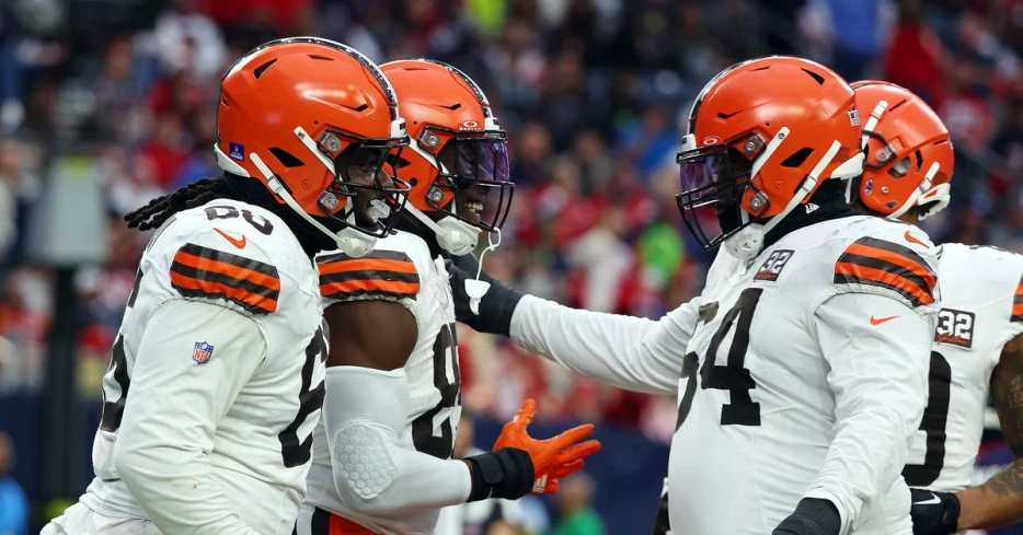 Browns roster: Bring back starter from last year