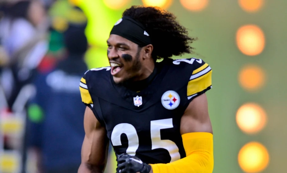 Steelers Re-Sign 2-Time Super Bowl Champion Safety